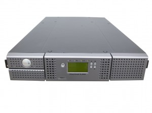 DELL PowerVault TL2000 Tape Autoloader Bandlaufwerk LTO-5 SAS